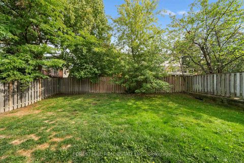 Photo 34 at 3 Saunders Lane, Willowbrook, Markham