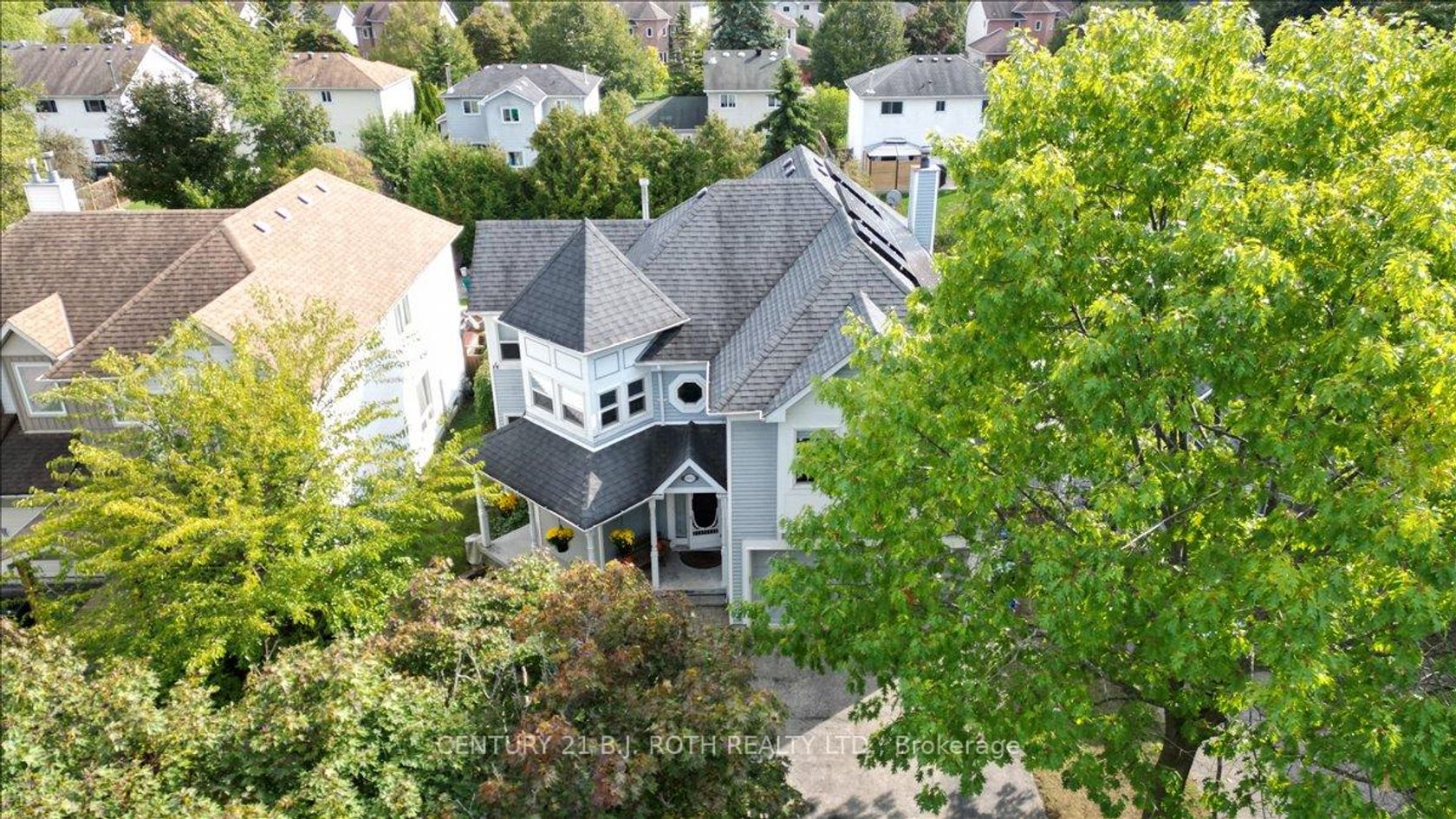 995 LINDEN Street, Rural Innisfil, Innisfil photo number 2