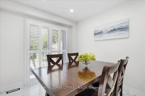 Photo 7 at 121 Genesee Drive, RO River Oaks, Oakville