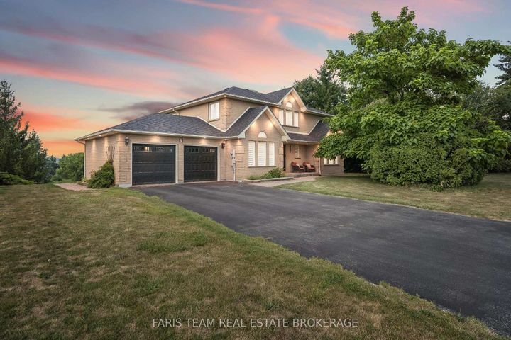 Photo 0 at 7 Golfview Boulevard, Bradford, Bradford West Gwillimbury