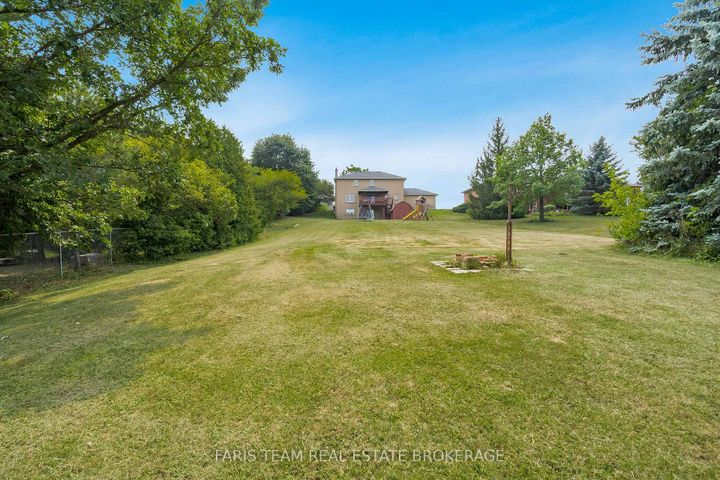 Photo 33 at 7 Golfview Boulevard, Bradford, Bradford West Gwillimbury