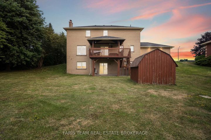 Photo 39 at 7 Golfview Boulevard, Bradford, Bradford West Gwillimbury