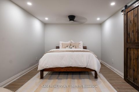 Photo 34 at 26 Wellesworth Drive, West Deane, Toronto