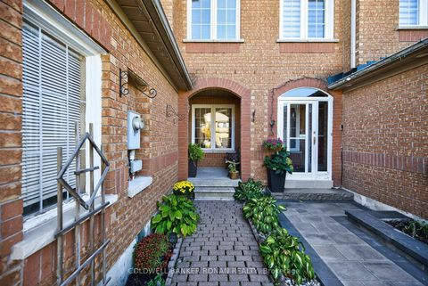 Photo 2 at 97 Parktree Drive, Maple, Vaughan