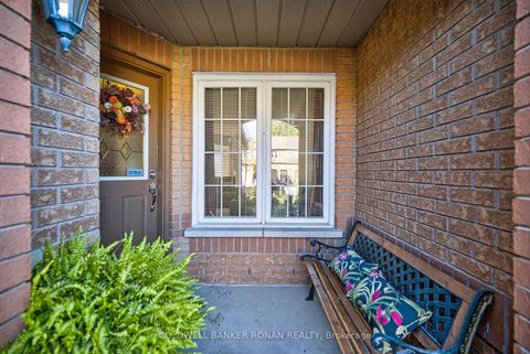 Photo 3 at 97 Parktree Drive, Maple, Vaughan