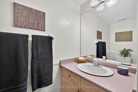 Photo 18 at 97 Parktree Drive, Maple, Vaughan