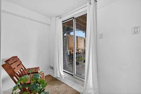 Photo 34 at 97 Parktree Drive, Maple, Vaughan