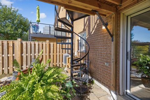 Photo 36 at 97 Parktree Drive, Maple, Vaughan