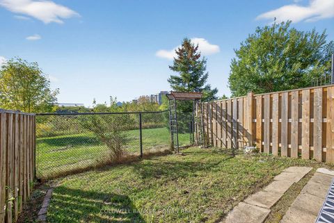 Photo 39 at 97 Parktree Drive, Maple, Vaughan