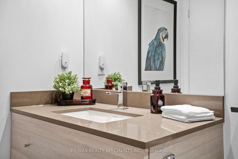 Photo 8 at 610 - 525 Adelaide Street W, Waterfront Communities C1, Toronto