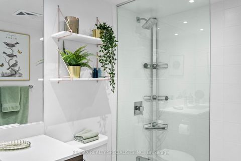 Photo 20 at 610 - 525 Adelaide Street W, Waterfront Communities C1, Toronto