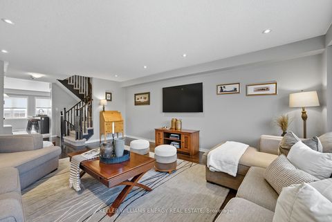 Photo 13 at 46 Comfort Way, Blue Grass Meadows, Whitby