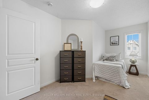Photo 18 at 46 Comfort Way, Blue Grass Meadows, Whitby