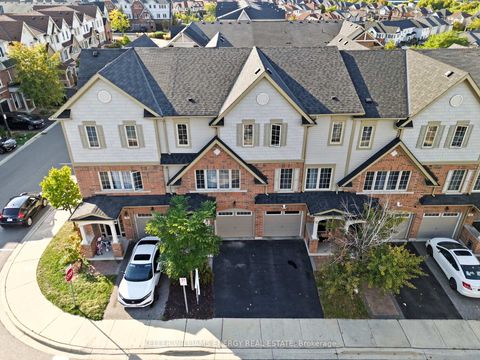 Photo 31 at 46 Comfort Way, Blue Grass Meadows, Whitby