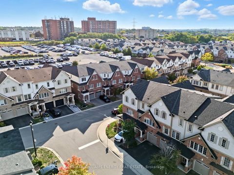 Photo 33 at 46 Comfort Way, Blue Grass Meadows, Whitby