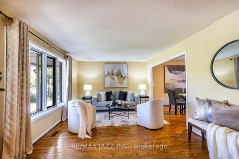 Photo 3 at 585 Myrtle Road W, Rural Whitby, Whitby
