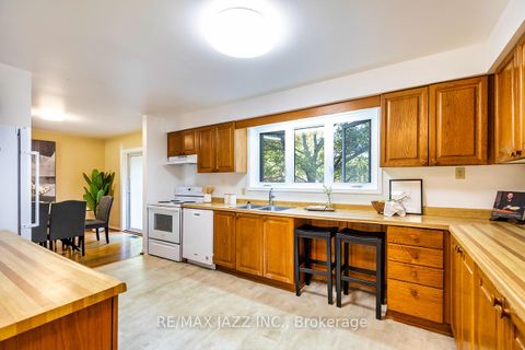 Photo 10 at 585 Myrtle Road W, Rural Whitby, Whitby