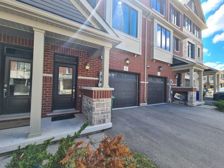 Photo 1 at 6 Snowberry Lane, Vincent, Hamilton
