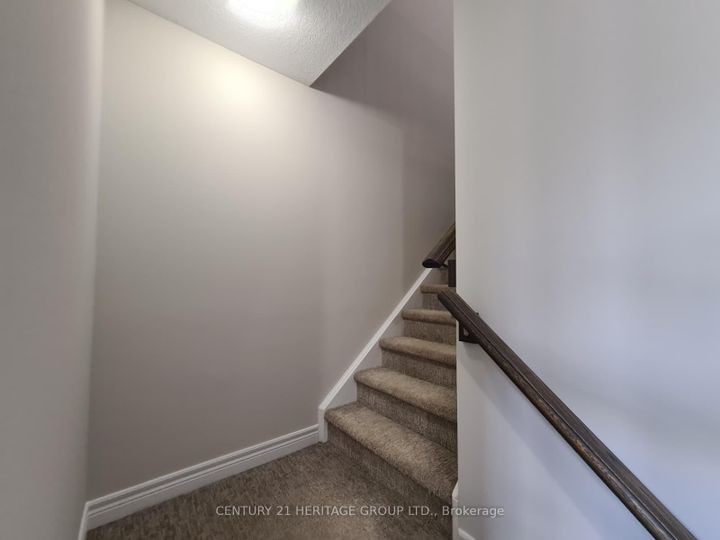 Photo 15 at 6 Snowberry Lane, Vincent, Hamilton