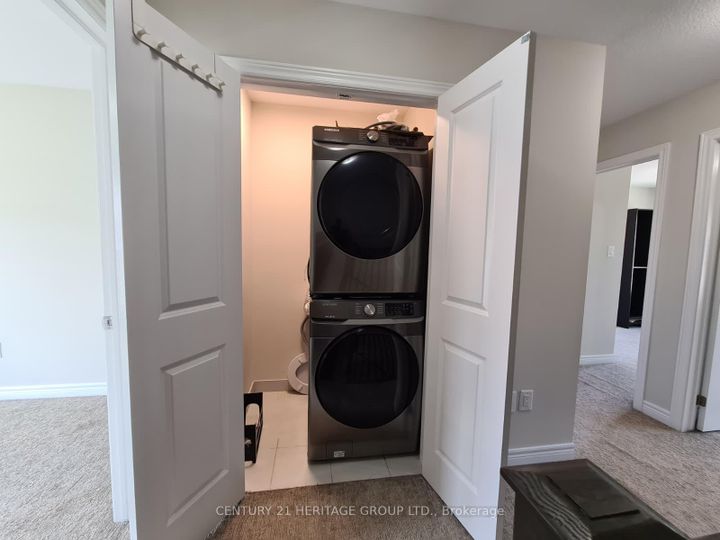 Photo 16 at 6 Snowberry Lane, Vincent, Hamilton