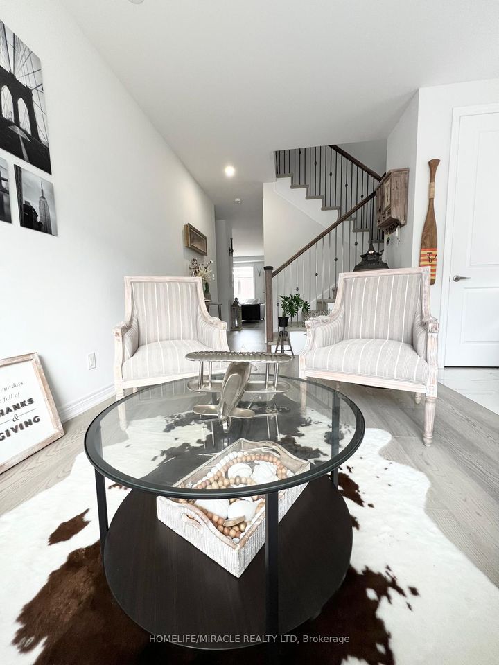 Photo 5 at 1017 Lockie Drive, Kedron, Oshawa
