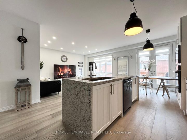 Photo 11 at 1017 Lockie Drive, Kedron, Oshawa