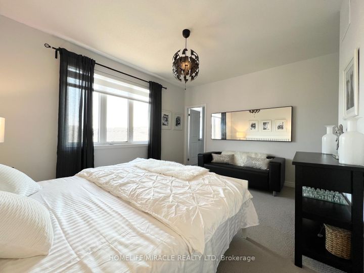 Photo 18 at 1017 Lockie Drive, Kedron, Oshawa