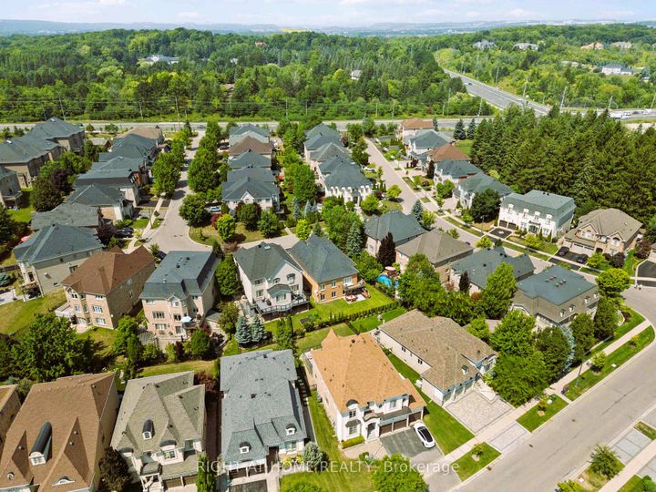 Photo 36 at 6 Sachet Drive, Oak Ridges Lake Wilcox, Richmond Hill