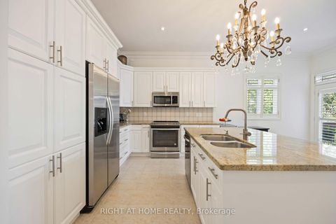 Photo 9 at 6 Sachet Drive, Oak Ridges Lake Wilcox, Richmond Hill