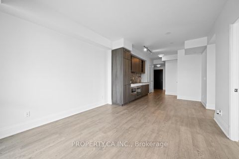 Photo 9 at 2110 - 101 Erskine Avenue, Mount Pleasant West, Toronto