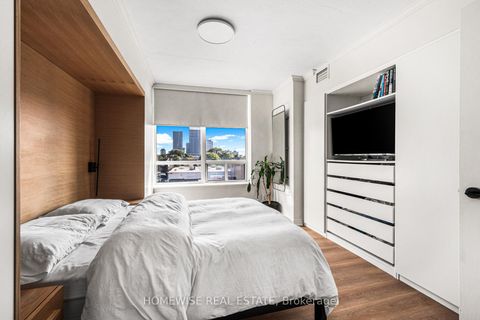 Photo 11 at 404 - 1369 Bloor Street W, Dufferin Grove, Toronto