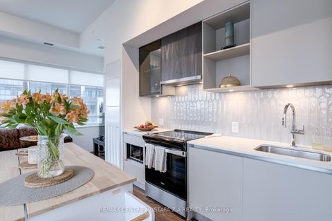 Photo 12 at 217 - 395 Dundas Street W, GO Glenorchy, Oakville