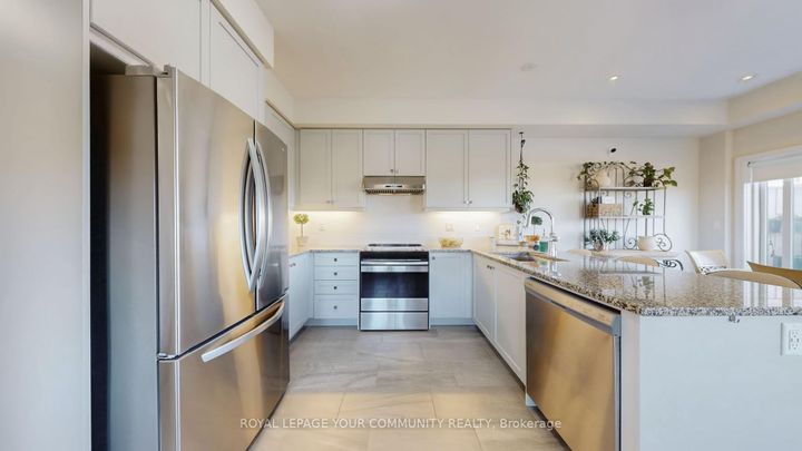 Photo 8 at 32 Delft Drive, Victoria Square, Markham