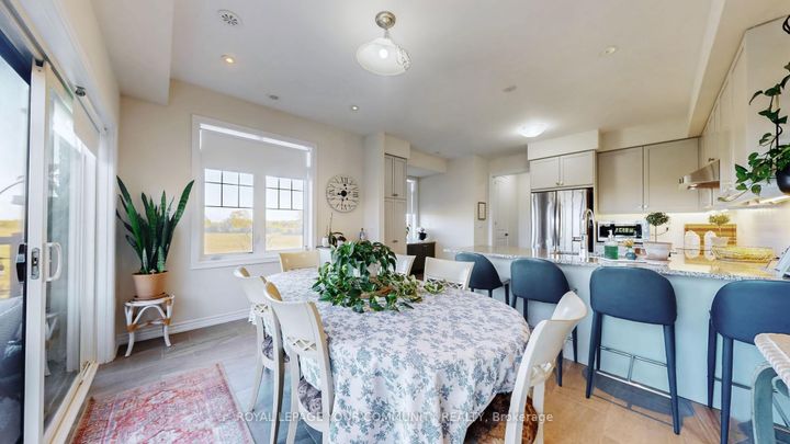 Photo 12 at 32 Delft Drive, Victoria Square, Markham