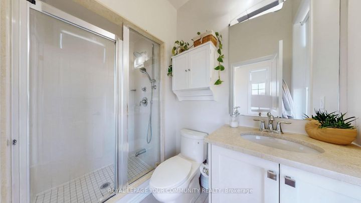 Photo 22 at 32 Delft Drive, Victoria Square, Markham