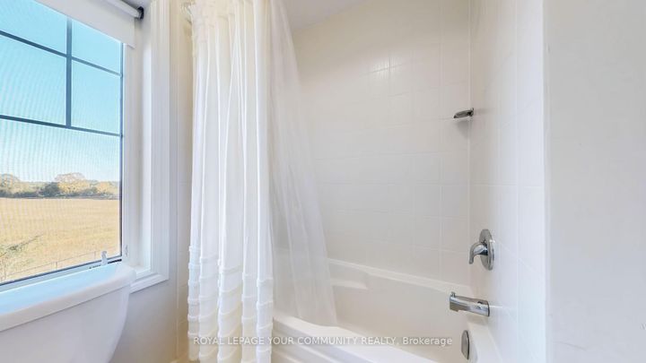 Photo 28 at 32 Delft Drive, Victoria Square, Markham