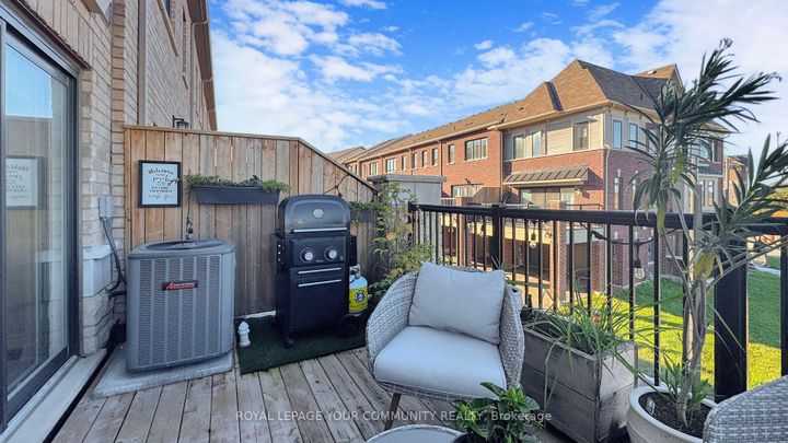 Photo 32 at 32 Delft Drive, Victoria Square, Markham