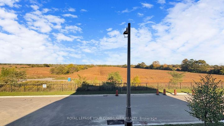 Photo 34 at 32 Delft Drive, Victoria Square, Markham