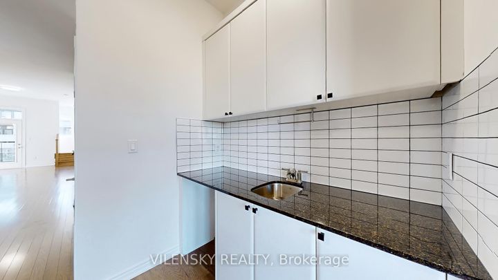 Photo 9 at 119 Golden Trail, Patterson, Vaughan