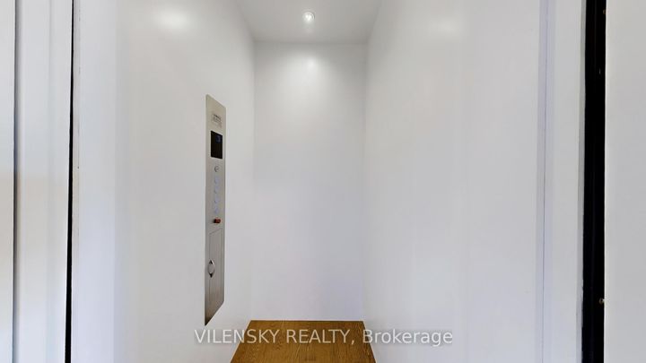 Photo 13 at 119 Golden Trail, Patterson, Vaughan