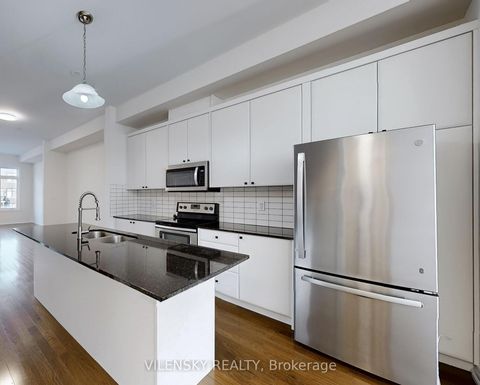 Photo 3 at 119 Golden Trail, Patterson, Vaughan Photo 3 at 119 Golden Trail, Patterson, Vaughan