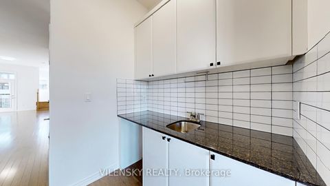 Photo 9 at 119 Golden Trail, Patterson, Vaughan Photo 9 at 119 Golden Trail, Patterson, Vaughan