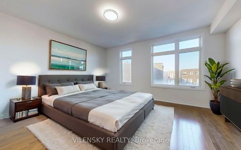 Photo 15 at 119 Golden Trail, Patterson, Vaughan Photo 15 at 119 Golden Trail, Patterson, Vaughan