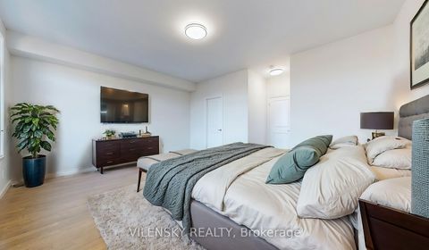 Photo 16 at 119 Golden Trail, Patterson, Vaughan Photo 16 at 119 Golden Trail, Patterson, Vaughan