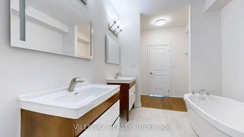 Photo 19 at 119 Golden Trail, Patterson, Vaughan Photo 19 at 119 Golden Trail, Patterson, Vaughan