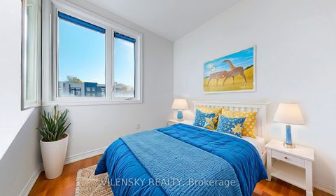 Photo 21 at 119 Golden Trail, Patterson, Vaughan Photo 21 at 119 Golden Trail, Patterson, Vaughan