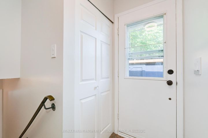Photo 14 at 520 Muirfield Street, Donevan, Oshawa