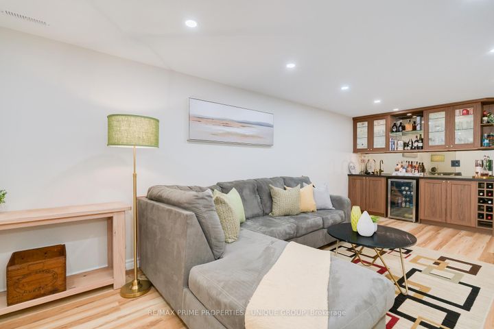 Photo 32 at 520 Muirfield Street, Donevan, Oshawa