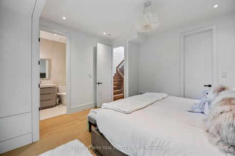 Photo 22 at 43 Summerhill Avenue, Moore Park, Toronto