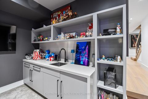 Photo 31 at 43 Summerhill Avenue, Moore Park, Toronto